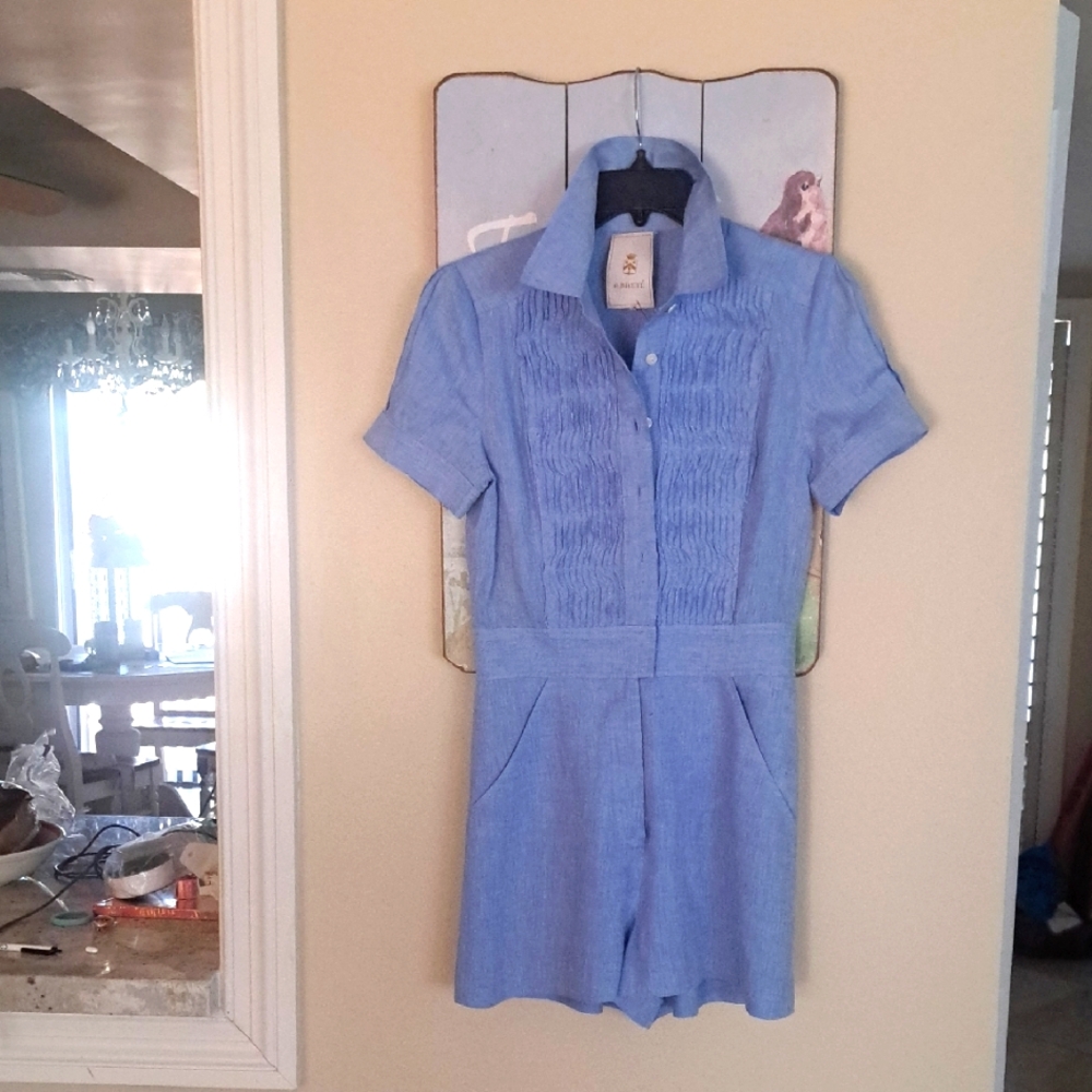 ABAETE Blue Linen Short Sleeve  Short Romper Sz4 Like New